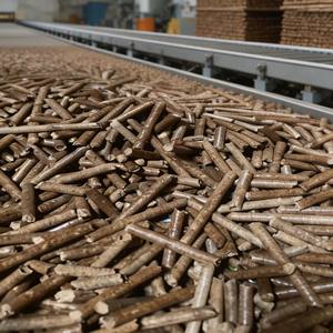 Granulés de bois de caoutchouc thaïlandais écologiques de qualité supérieure, combustible biomasse haute densité pour chauffage énergétique propre et exportation mondiale - Product Image 1