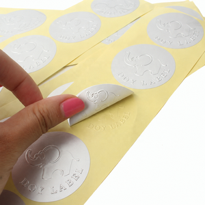 Etichette Adesive Personalizzate OEM con Logo in Rilievo 3D, Adesivi in Lamina Argento Opaca - Product Image 3