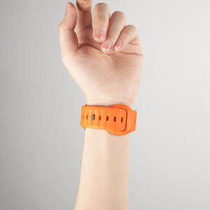 <span class=keywords><strong>Bracelet</strong></span> de montre FKM à motif de points de luxe pour Apple Watch Ultra 49mm S10 46/42mm <span class=keywords><strong>Bracelet</strong></span> de sport en caoutchouc fluoré respirant Premium - Product Image 6