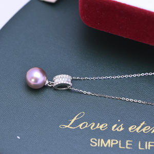 Collier pendentif en perle d'eau douce blanche avec une forte luminosité, faibles défauts, chaîne en argent S925 en forme de Y et chaîne à fermoir en os - Product Image 4