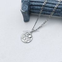 Collier en acier titane style hip-hop européen avec pendentif disque 'I Heart NY' – Accessoire de mode urbaine pour couple, inaltérable, idéal comme cadeau