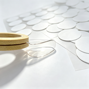 Ruban adhésif acrylique transparent à très haute viscosité, sans résidu de colle, découpé sur mesure et adaptable à diverses formes - Product Image 1