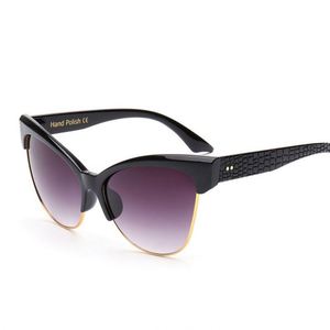 Lunettes de soleil vintage surdimensionnées pour femme avec verres dégradés, grandes montures, style œil de chat - Product Image 3