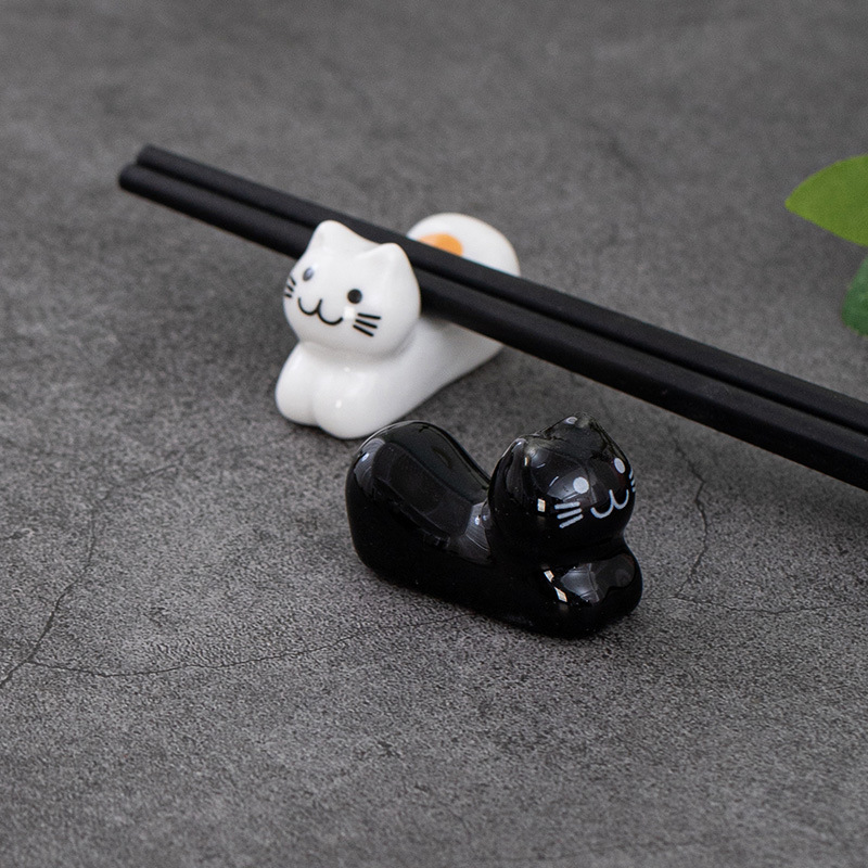 Creative ZAKKA Japanese Style Ceramic Chopstick Holder Dog Shape