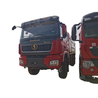 Camion de pompiers de qualité militaire 6*6 de marque célèbre avec système hydraulique avancé et grand réservoir d'eau pour une réponse rapide aux scènes d'incendie