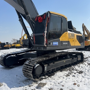 Excavatrice sur chenilles hydraulique Volvo EC300 d'occasion de haute qualité, 30 tonnes, EC300D EC290 EC250 EC240, équipement de machinerie lourde d'occasion - Product Image 4