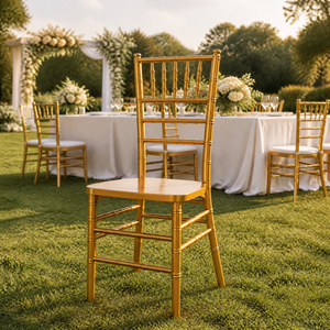 Silla de Comedor Chiavari Apilable de Madera Maciza Dorada, para Uso Comercial en Hoteles, Bodas, Banquetes, Eventos y Fiestas, Duradera y Estable - Product Image 1