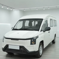 Fourgonnette utilitaire électrique Dongfeng V5 2025 à grand espace, mini-camion à batterie lithium, propulsion arrière, intérieur sombre, moteur unique pour livraison de marchandises