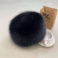 Gorro de invierno de piel sintética para mujer al por mayor, gorro tipo pillbox de piel de zorro sintética de color liso, extra cálido, cortavientos, gorro ruso esponjoso