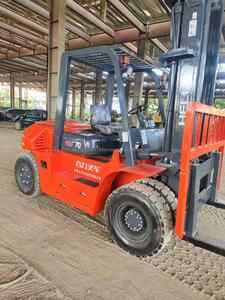 Montacargas diésel portátil Heli de 7 toneladas con motor principal, usado, para carga de 3 y 5 toneladas, elevación autodirigida, venta al por mayor en almacén. - Product Image 4