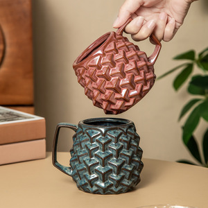 Taza de café de cerámica cocida en horno, gran capacidad, con asa, diseño creativo de cerámica rústica, para regalo. - Product Image 4