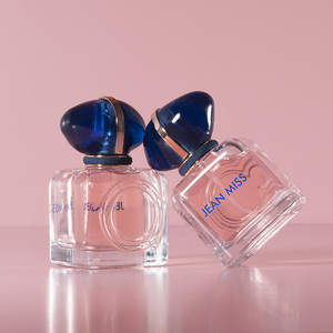 Fournisseur en gros de parfums arabes originaux 11JEAN MISS avec reçu, coffrets cadeaux de luxe de Dubaï, cosmétiques unisexes, flacons de 50 ml - Product Image 4