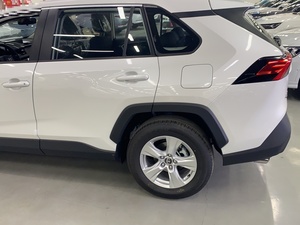 Grande <span class=keywords><strong>promotion</strong></span> Guazi <span class=keywords><strong>Toyota</strong></span> <span class=keywords><strong>RAV4</strong></span> essence 2.0 SUV voiture d'occasion traction avant 5 places - Product Image 4
