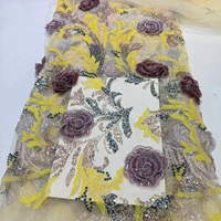 Tissu brodé de perles florales 3D - Robes de mariée élégantes et luxueuses