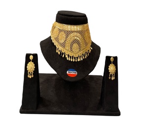 Elegante Juego de Gargantilla de Joyería Chapada en Oro para Mujer, Diseño de Moda Exclusivo, Ideal para Fiestas y Bodas - Product Image 3