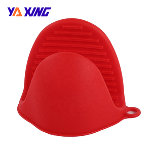 Maniques de <span class=keywords><strong>four</strong></span> en <span class=keywords><strong>silicone</strong></span> épaisses et résistantes à la chaleur, fabriquées en matériau de qualité alimentaire supérieure - Product Image 5