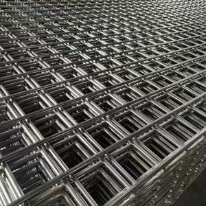 Treillis soudé galvanisé de qualité supérieure pour fondations de clôtures Applications polyvalentes Maintien de la stabilité structurelle pour les portes en treillis - Product Image 3