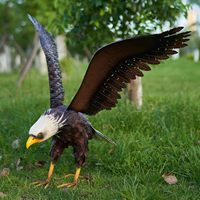 Statue d'aigle debout en métal artisanal, finition poudre brune, style Art déco, pour la maison, vente en gros, sculptures de jardin d'extérieur