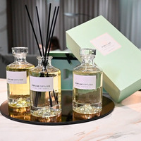 Bouteille de Diffuseur d'Arôme en Verre Transparent de 250 ml avec Bâtonnets, Étiquettes Personnalisées pour Décoration d'Intérieur, avec Boîte