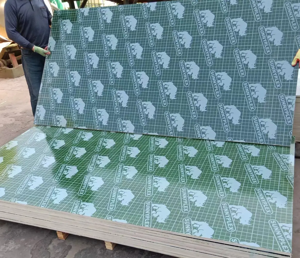 Зеленые пластиковые PP-TECH Shuttering фанеры