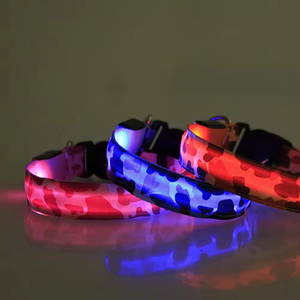 Collar de Perro <span class=keywords><strong>LED</strong></span> Clásico Personalizable al por Mayor de Fábrica, Funciona con Batería, Luminoso, Reflectante, Impermeable, Duradero y Ajustable - Product Image 3