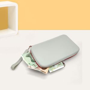 Pochette en silicone imperméable, durable, élégante et portable pour cartes de crédit, idéale pour les voyages et les affaires en toutes saisons - Product Image 3