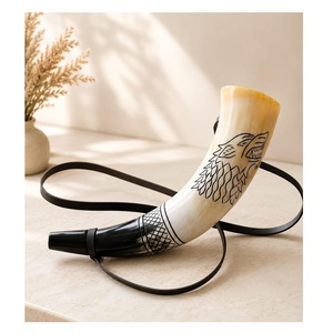Cuerno para beber de alta demanda con acabado artesanal, taza de cuerno natural para decoración, festivales, eventos y coleccionistas en venta - Product Image 1