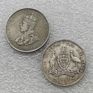 Deux pièces commémoratives australiennes de style antique de 1914(H), 1915, 1925, 1931, 1932, 1934, 1936, 1915(H), cadeaux, décoration intérieure - Product Image 3
