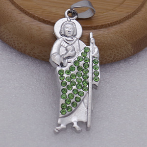 Colgante de San Santiago, Medalla Católica con Esmalte Verde y Diamantes de Imitación, Recuerdo Religioso del Camino de Santiago - Product Image 2