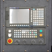 Centre d'usinage vertical VMC1370, fraiseuse verticale CNC pour l'usinage de pièces solaires
