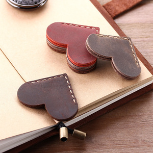 Marcapáginas de Cuero Genuino Vintage con Forma de Corazón, Resistente al Agua, Impreso con Letterpress, Accesorios de Lectura - Product Image 2