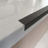 Couverture antidérapante pour nez d'escalier Garniture de bord en céramique Protec Décoratif en aluminium éclairé Nez d'escalier