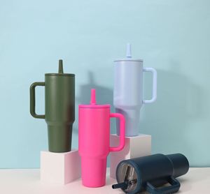 Vaso Térmico Personalizado de Acero Inoxidable de 40 oz, Doble Pared, Aislado al Vacío, con Asa y Tapa Hermética para Viajes, Mantiene las Bebidas Frías/Calientes - Product Image 1
