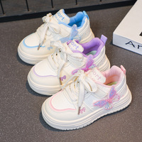 Nouvelles chaussures de sport pour filles à la mode, baskets blanches à paillettes et papillons, semelles épaisses, respirantes, légères, à velcro, chaussures plates pour enfants