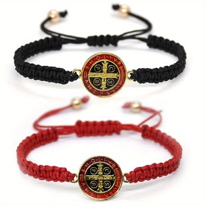 Corda Portafortuna Intrecciata con Rosario di San Benedetto e San Giuda, Fatto a Mano, in Lega di Zinco e Perle, con Farfalla Trendy e 7 Croci Intrecciate - Product Image 1