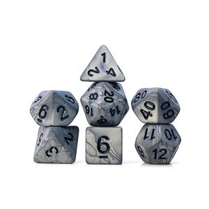 Proveedor de Fábrica: Juego de Dados Poliédricos Negros con Números Plateados Antiguos, Dados D20 en Blanco para Juegos de D&D - Product Image 1