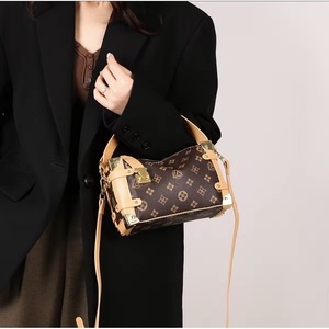 Sac à main bandoulière de luxe pour femme, style rétro, forme tofu, double sangle, avec fermeture éclair, idéal pour les trajets quotidiens - Product Image 5