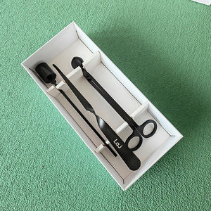 <span class=keywords><strong>Kit</strong></span> d'accessoires pour bougies en acier inoxydable doré, comprenant un coupe-mèche mini unique et un éteignoir manuel, à prix abordable - Product Image 2