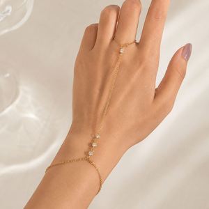 Chaîne de doigt en acier inoxydable plaqué or 18 carats avec perles, motif Papillon Céleste, tendance, pour femme, à porter au quotidien, style superposé, bijou de bras - Product Image 4