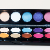 AKIACO Vegan Makeup Lidschatten Großhandel Custom Pressed Glitter Private Label Hoch pigmentierte Lidschatten-Palette