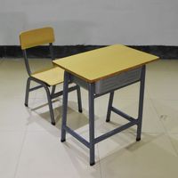 Meubles scolaires en bois sur mesure, bureau d'élève avec chaise, ensemble table et chaise en contreplaqué et structure métallique pour salle de classe