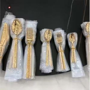 Service de Couverts de Luxe Vintage et Moderne en Acier Inoxydable Doré, Ensemble Complet Fourchette, Cuillère, Couteau pour Mariage, Restaurant, Événements - Product Image 1