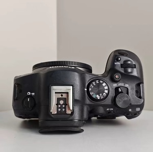 Cámaras Canon M50 Usadas con Lente de 15-45 mm, Fotografía de Nivel Básico, Fotografía sin Espejo, 24.1 Millones de Píxeles, Cámara Usada - Product Image 5
