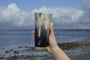 Authentique corne de Viking en verre fabriqué à la main écologique durable et idéal pour les rassemblements à thème historique uniques - Product Image 2