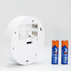 <span class=keywords><strong>Détecteur</strong></span> <span class=keywords><strong>de</strong></span> <span class=keywords><strong>fumée</strong></span> et <span class=keywords><strong>de</strong></span> flamme photoélectrique autonome 2-en-1 pour la sécurité professionnelle et domestique - Product Image 6