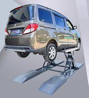 Ascenseur portatif personnalisé de voiture de ciseaux de 1.2/1.4/1.6m capacité de 4000kg avec le double cylindre hydraulique