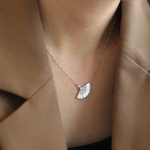 Exquisito Collar con Colgante Dinámico de Copo de Nieve de Plata Pura S925 con Cadena de Cristal de Hielo con Incrustaciones de Diamantes, Joyería de Platino de Nicho - Product Image 5