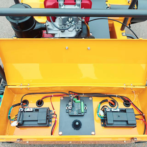 Falciatrice Cingolata Semovente Telecomandata da 800mm-1000mm per Giardino, Prato e Fattoria - Trituratore d'Erba Completamente Automatico - Product Image 3