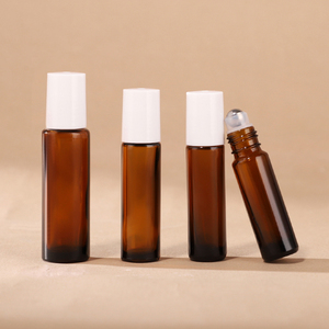 Mini Botellas de Vidrio Ámbar de 6ml, 8ml, 10ml y 15ml con <span class=keywords><strong>Rodillo</strong></span> para Aceites Esenciales y Cuidado de la Piel, con Tapas Doradas, Negras y Plateadas - Product Image 2