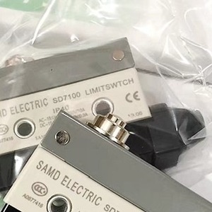 Interruptor de Límite Industrial SAMD ELECTRIC SD7100 Micro Switch 24V 1A SPDT - Product Image 1